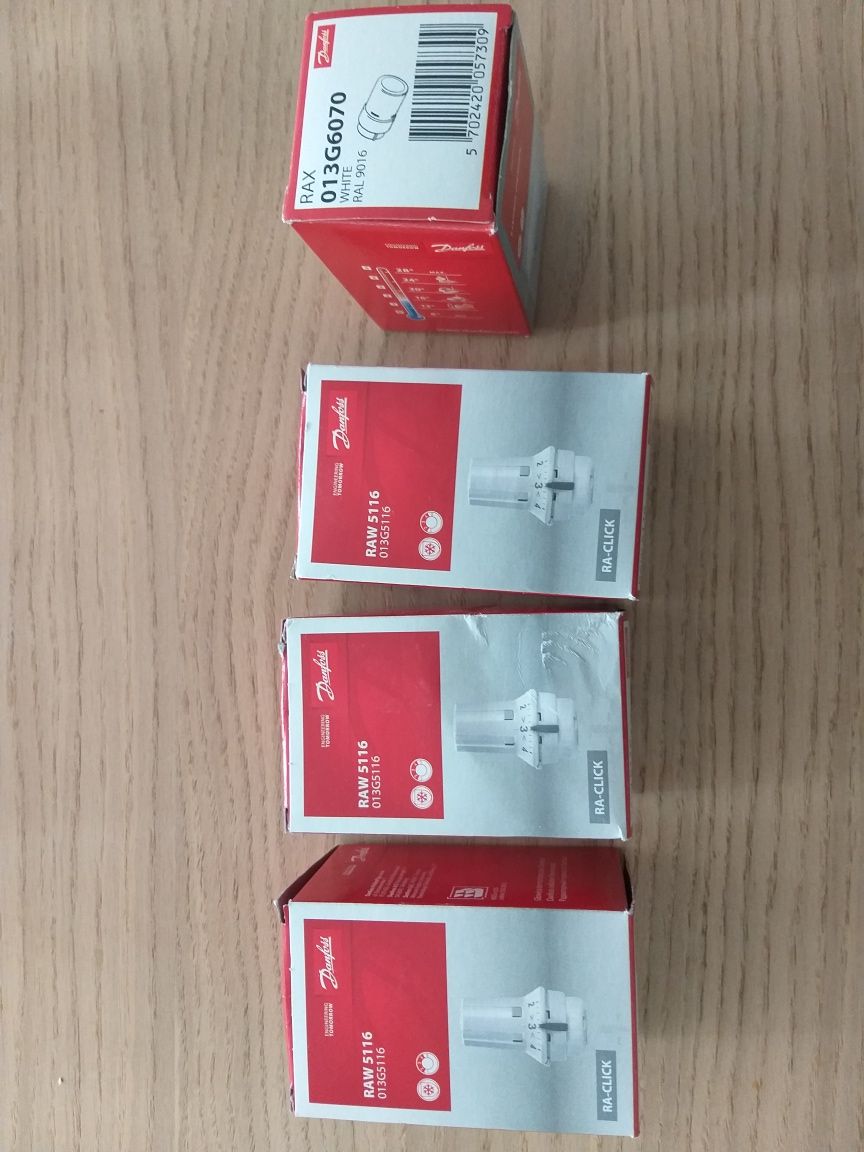 4 Głowice termostatyczne nowe