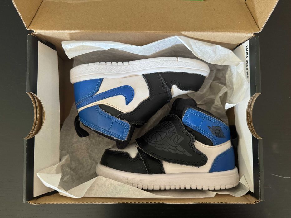 Nike Sky Jordan 1 (Nº 22)