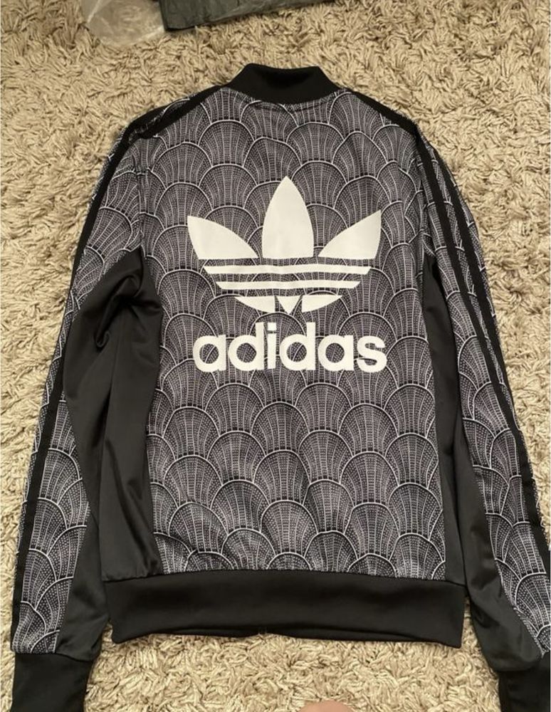 Кофта adidas на замку