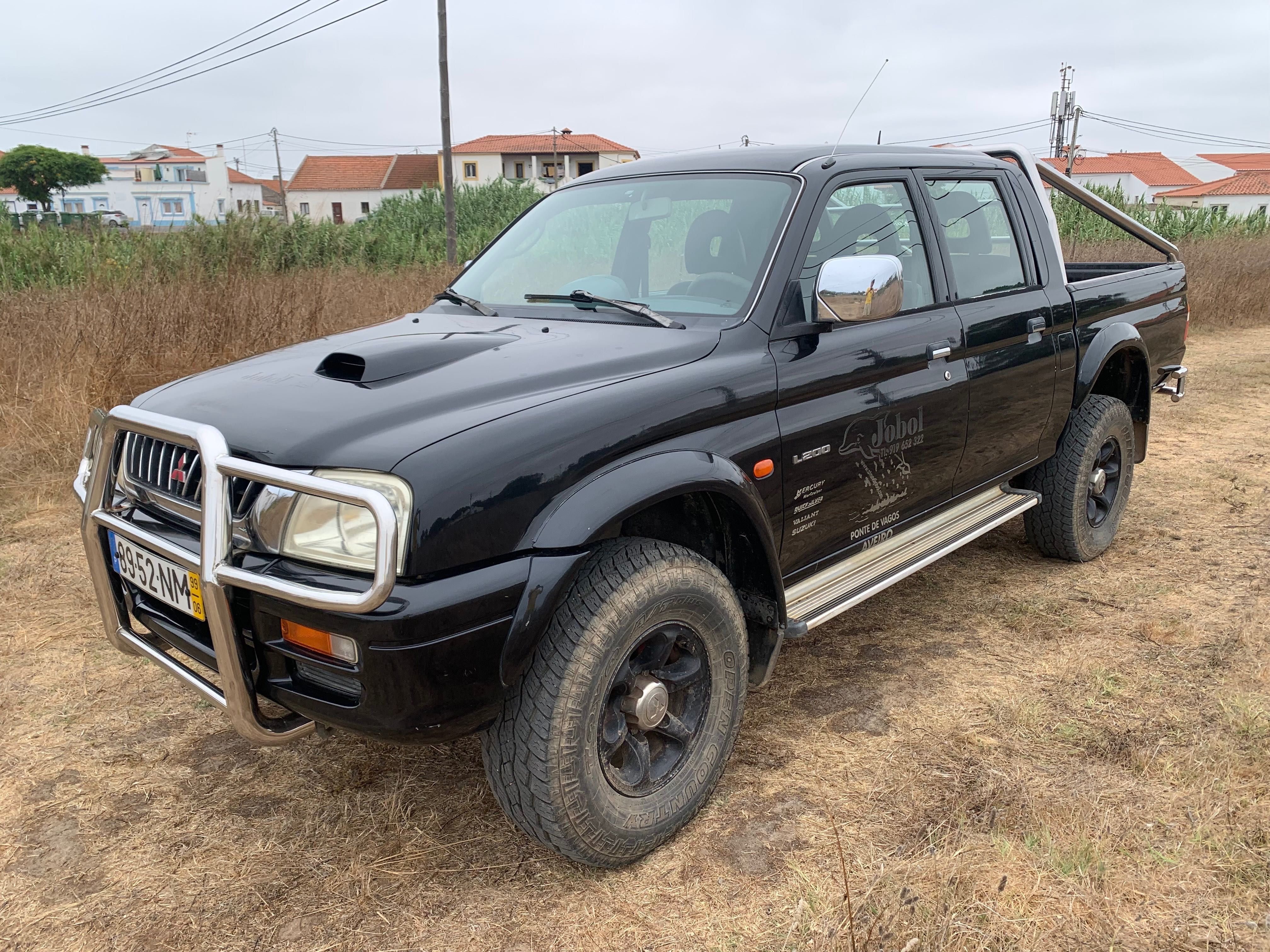 Mitsubishi L200 2.5 TD Strakar 4x4 5 lugares