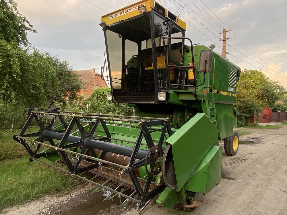 John deere 1042 свіжопривезений