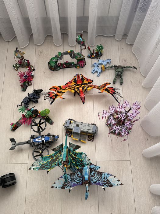Лот lego avatar
