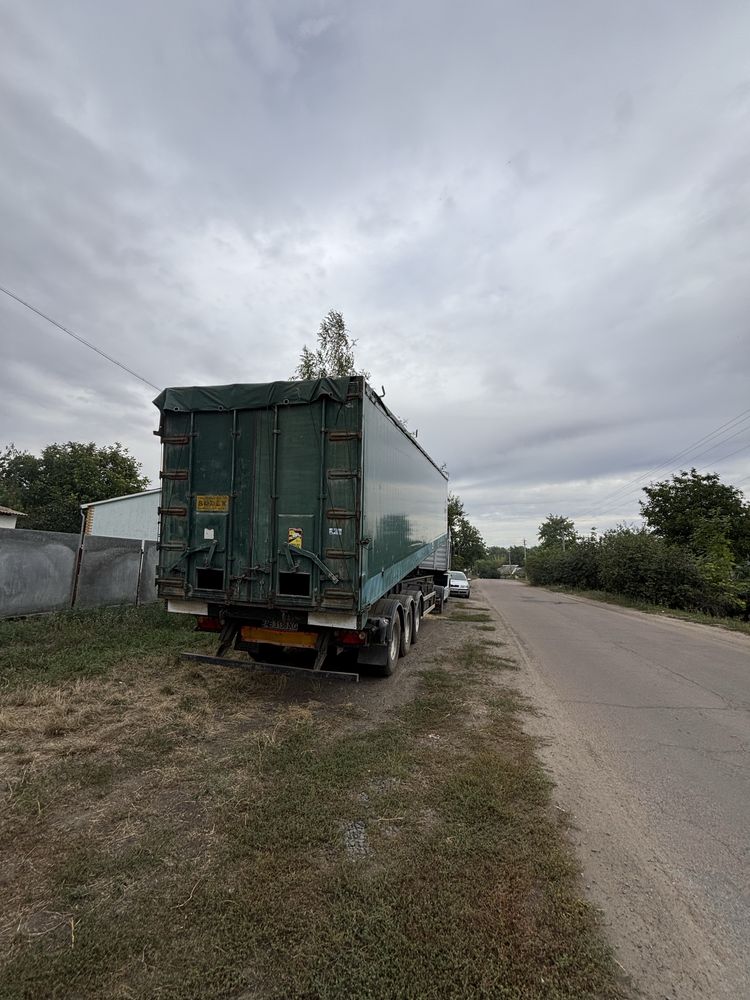 Напівпричіп Bodex