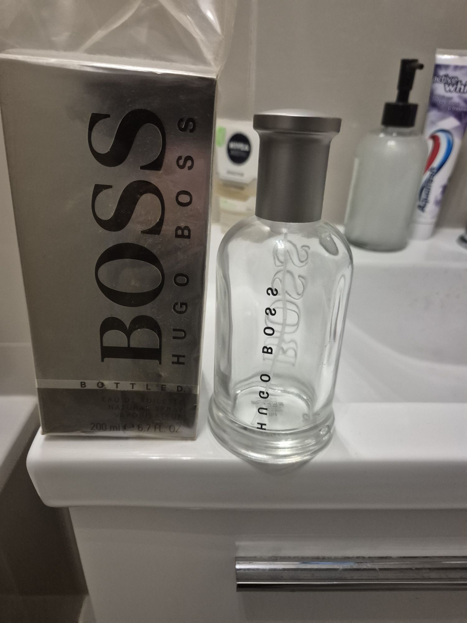 Butelka po perfumach Boss 200ml