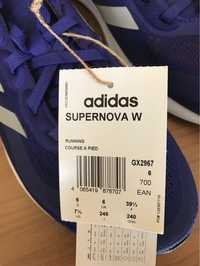 Кросівки Adidas жіночі SUPERNOVA