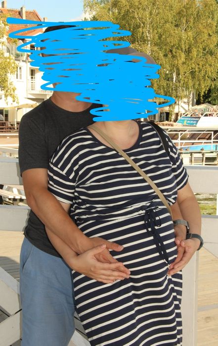 Sukienka ciążowa z funkcją do karmienia