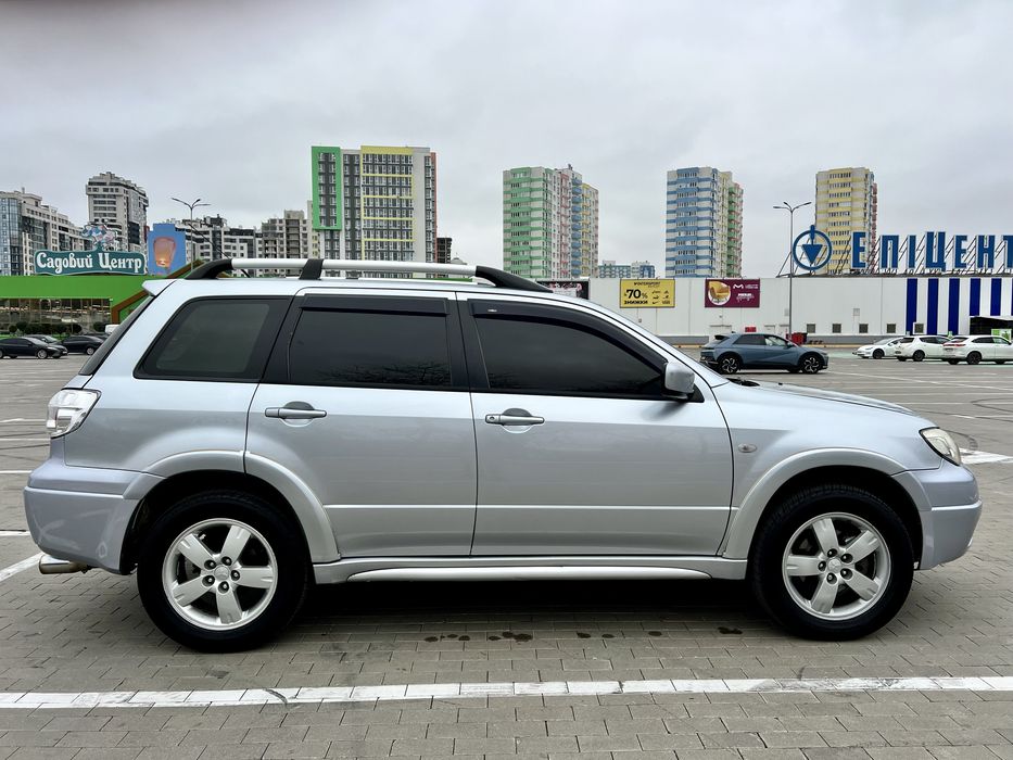 Mitsubishi Outlander 2008 2.0 мкпп