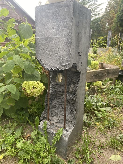 Lampa ogrodowa netonowa