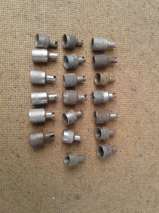 Колпачок на золотник нипель , цена за все СССР ковпачок золотника СРСР