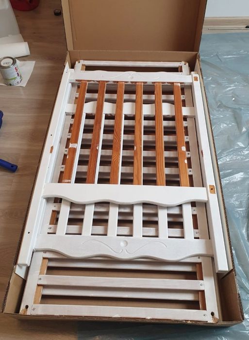 Łóżeczko drewniane