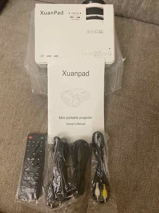 Міні проектор HuanPad