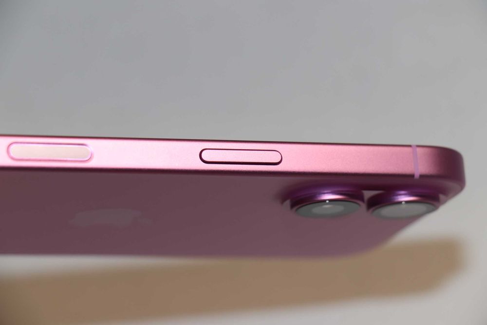 Apple iPhone 16 256GB Pink, заблокирован по ID, идеальное состояние!
