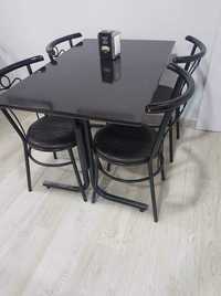 Conjunto 4 Cadeiras e mesa