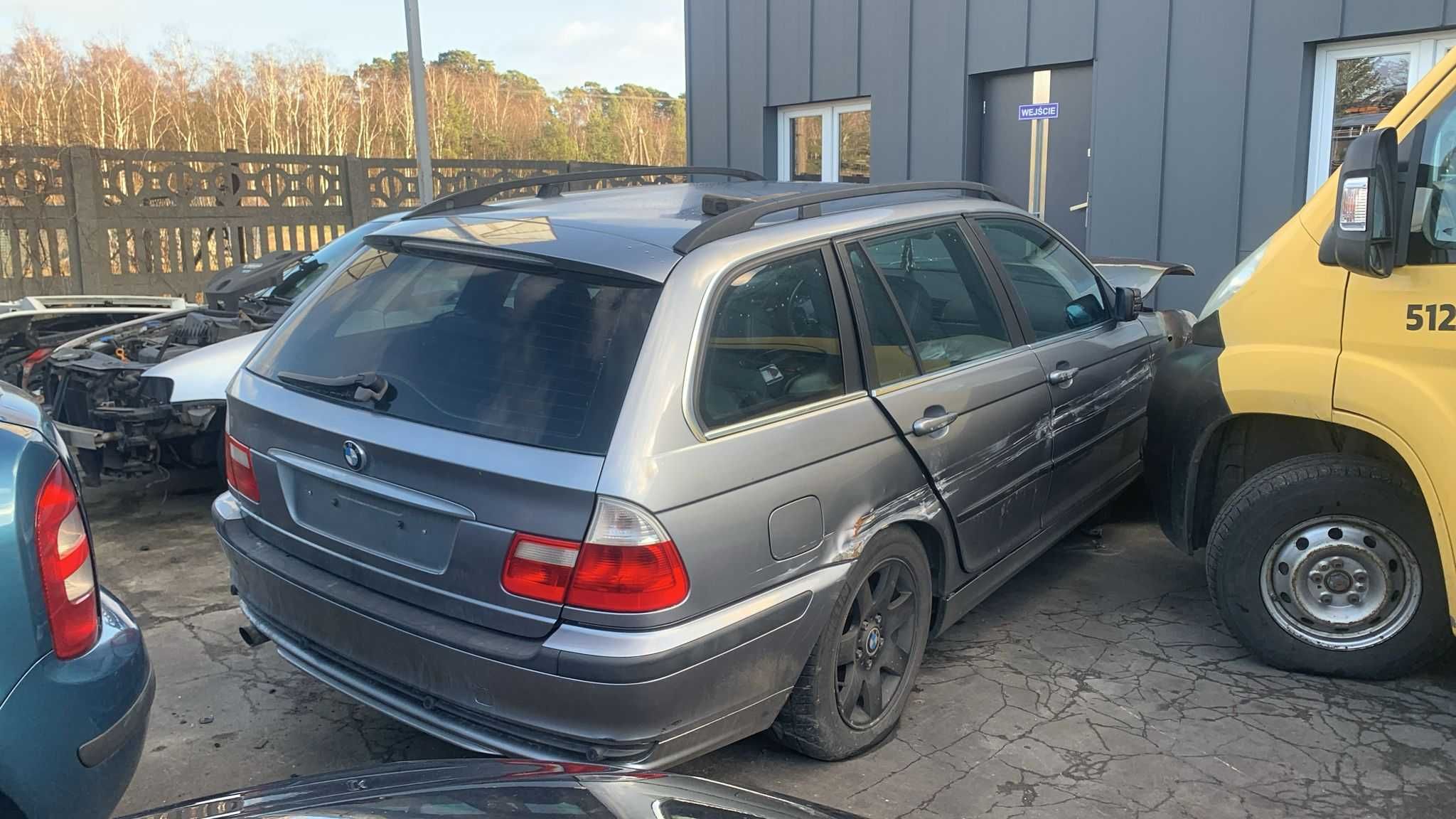 BMW e46 2003 fotele kanapa skóra boczki komplet