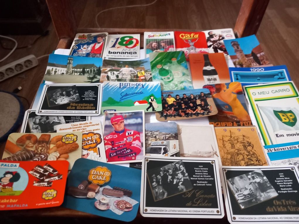Grande lote de  calendários