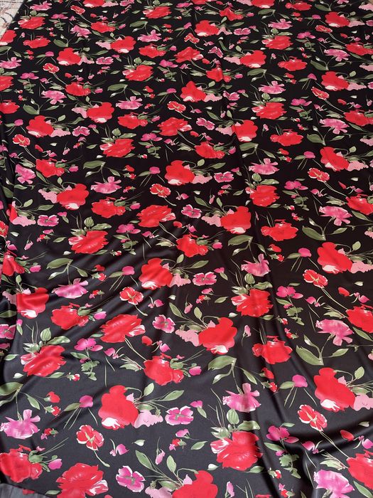 Tkanina cięta z metra kwiaty 145x235