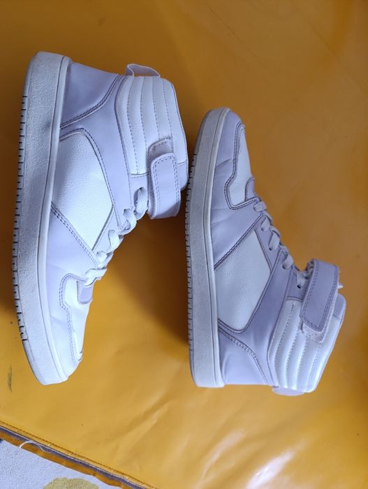 Кросівки хайтопи кеди жіночі 40-41р