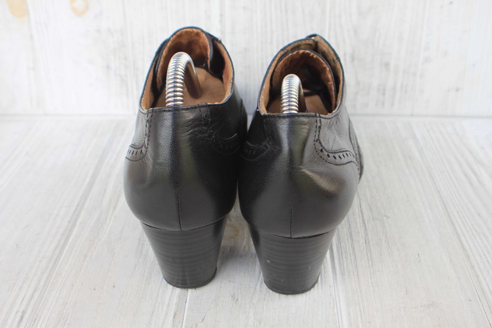 Туфлі ботильйони Caprice шкіра Німеччина 40р броги черевики ботильоны