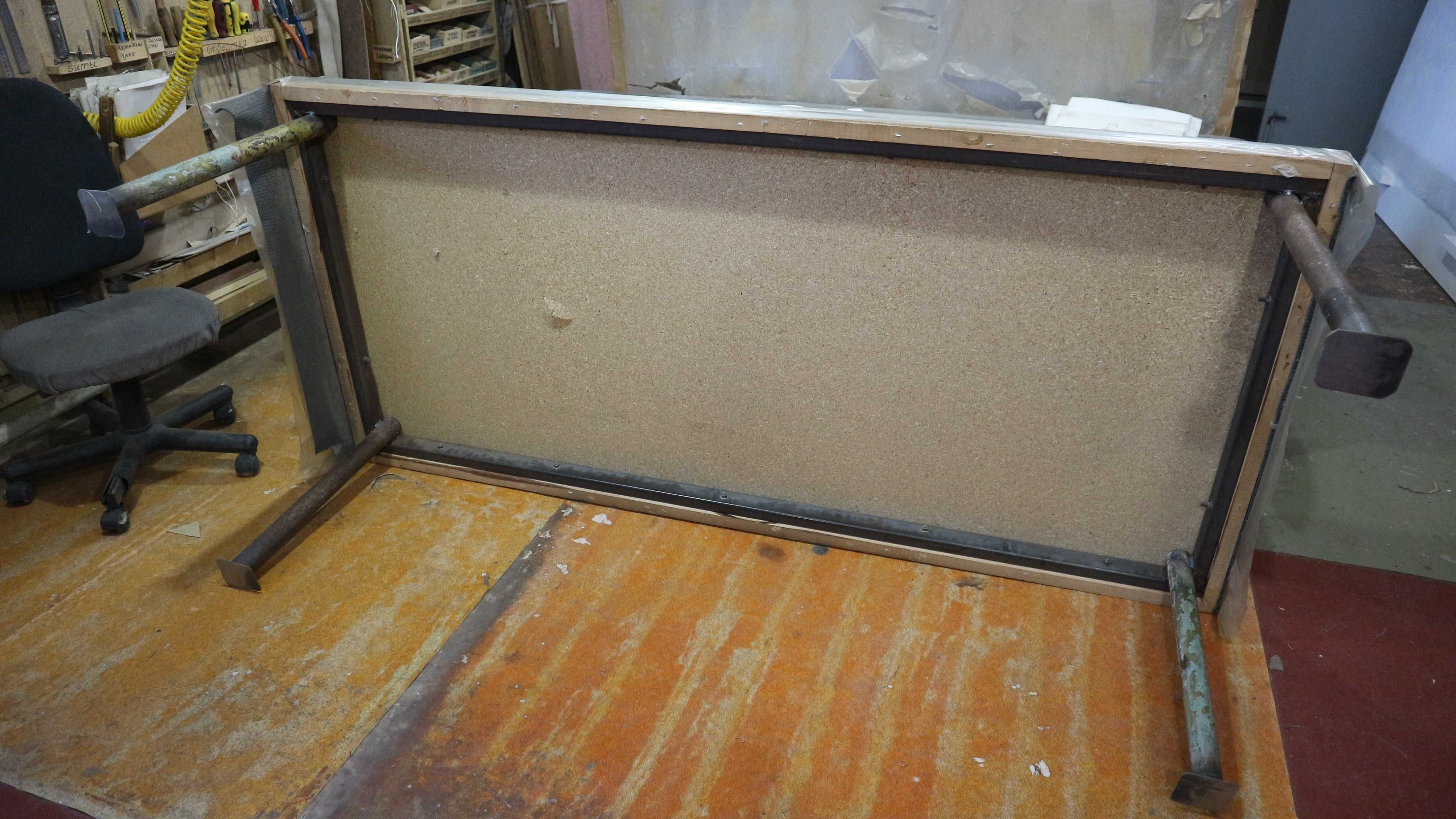 Стол сборочный из металлоконструкций длиной 2120 Х 970 Х 620 мм.