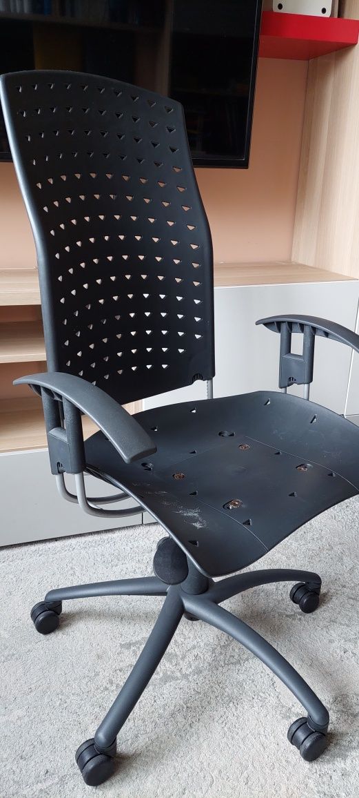 Fotel biurowy obrotowy SITAG "liść"
