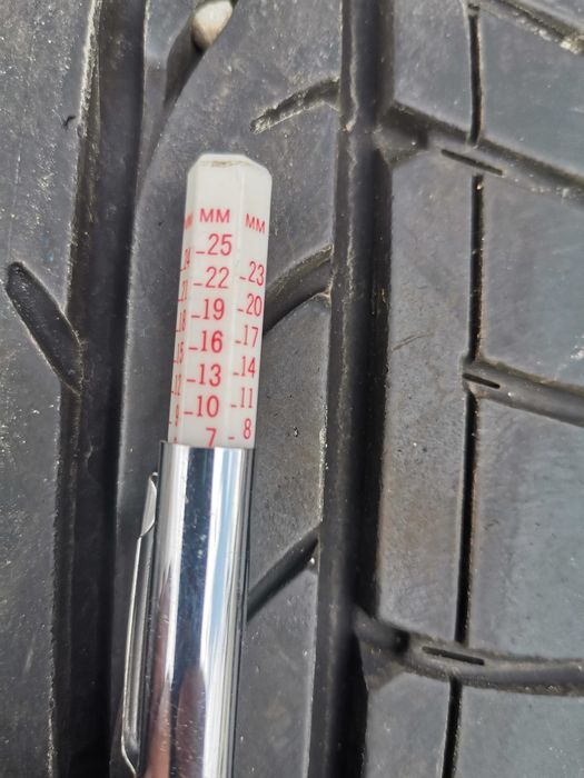 4 Opony letnie Bridgestone Dueler H/P Sport 215/60 R17 96H