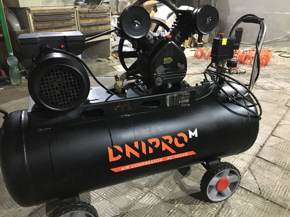 Компресор 100л Дніпро М