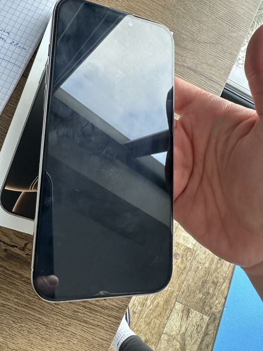 Продам IPhone 16 pro max 512 g