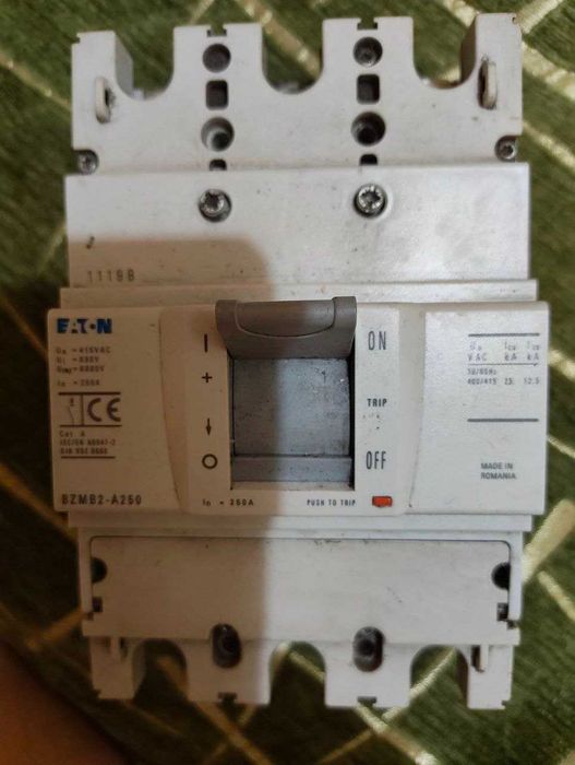 Автоматичний вимикач EATON BZMB2-a250 б/у