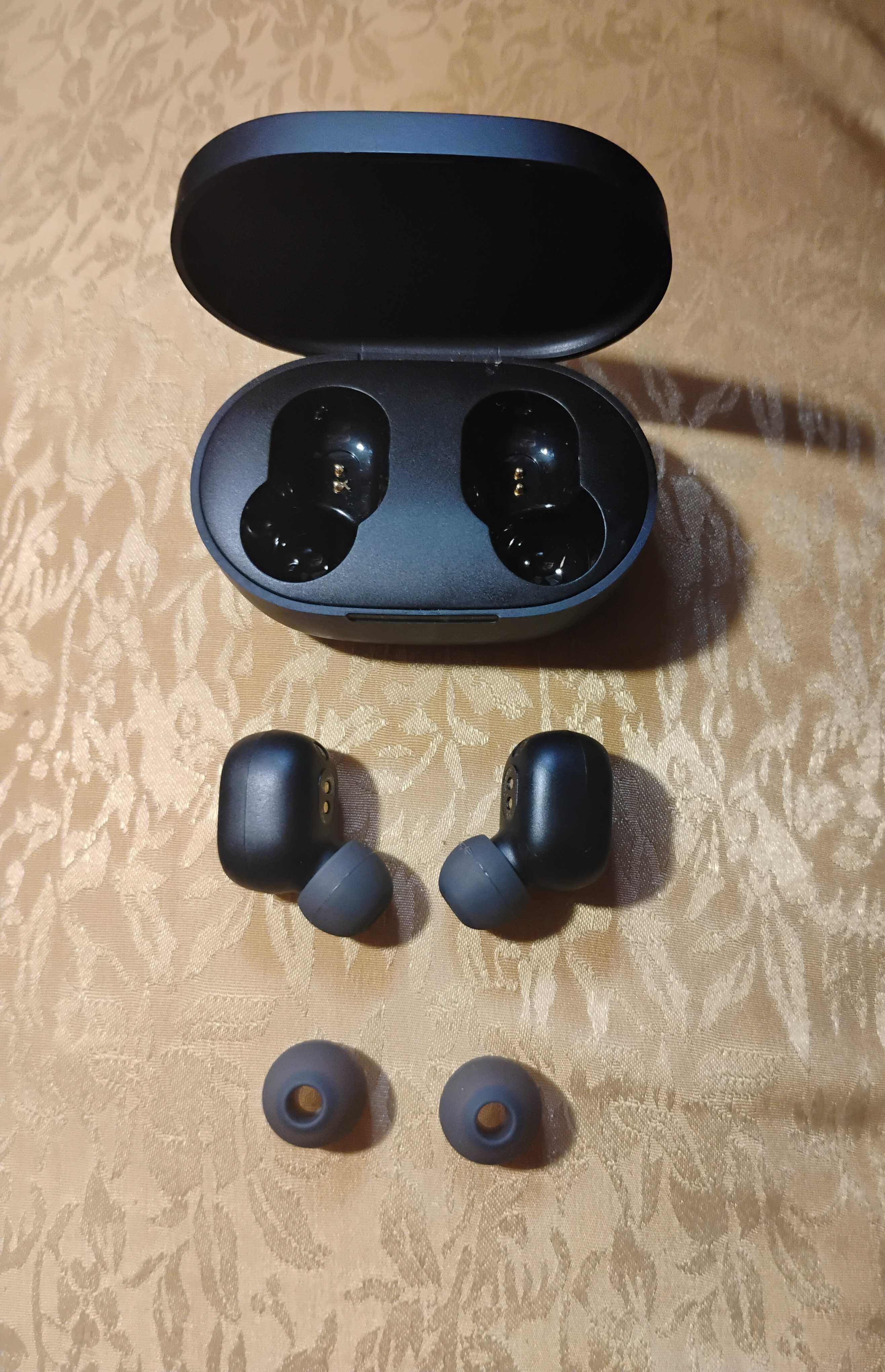 100% sprawne słuchawki Xiaomi Earbuds Basic 2