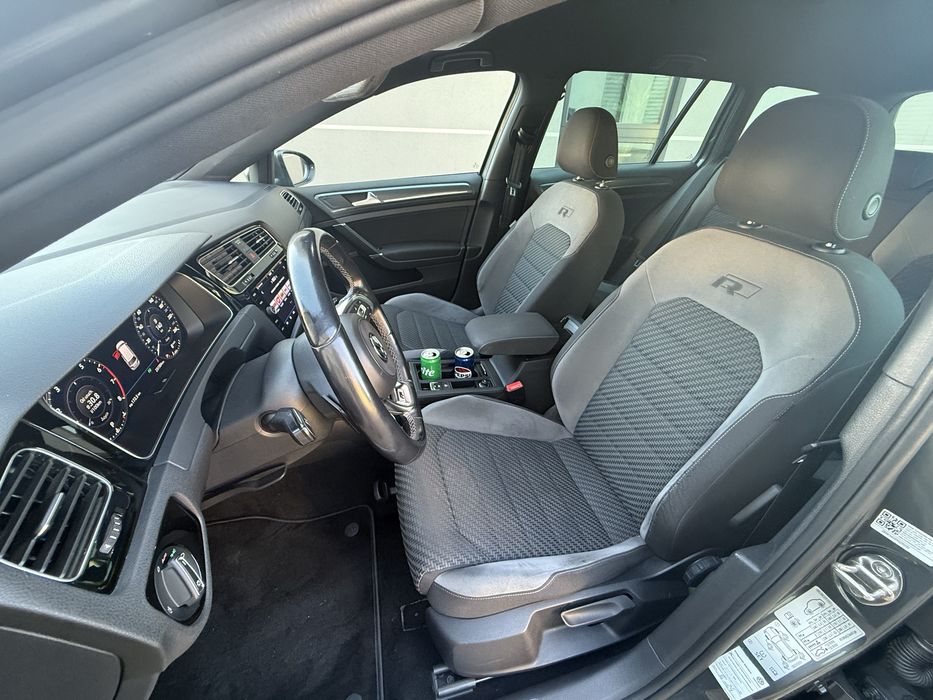Vw golf 7,5 2019r R-line 1.5 TSI v-cockpit DSG Navi ledy ZAMIANA