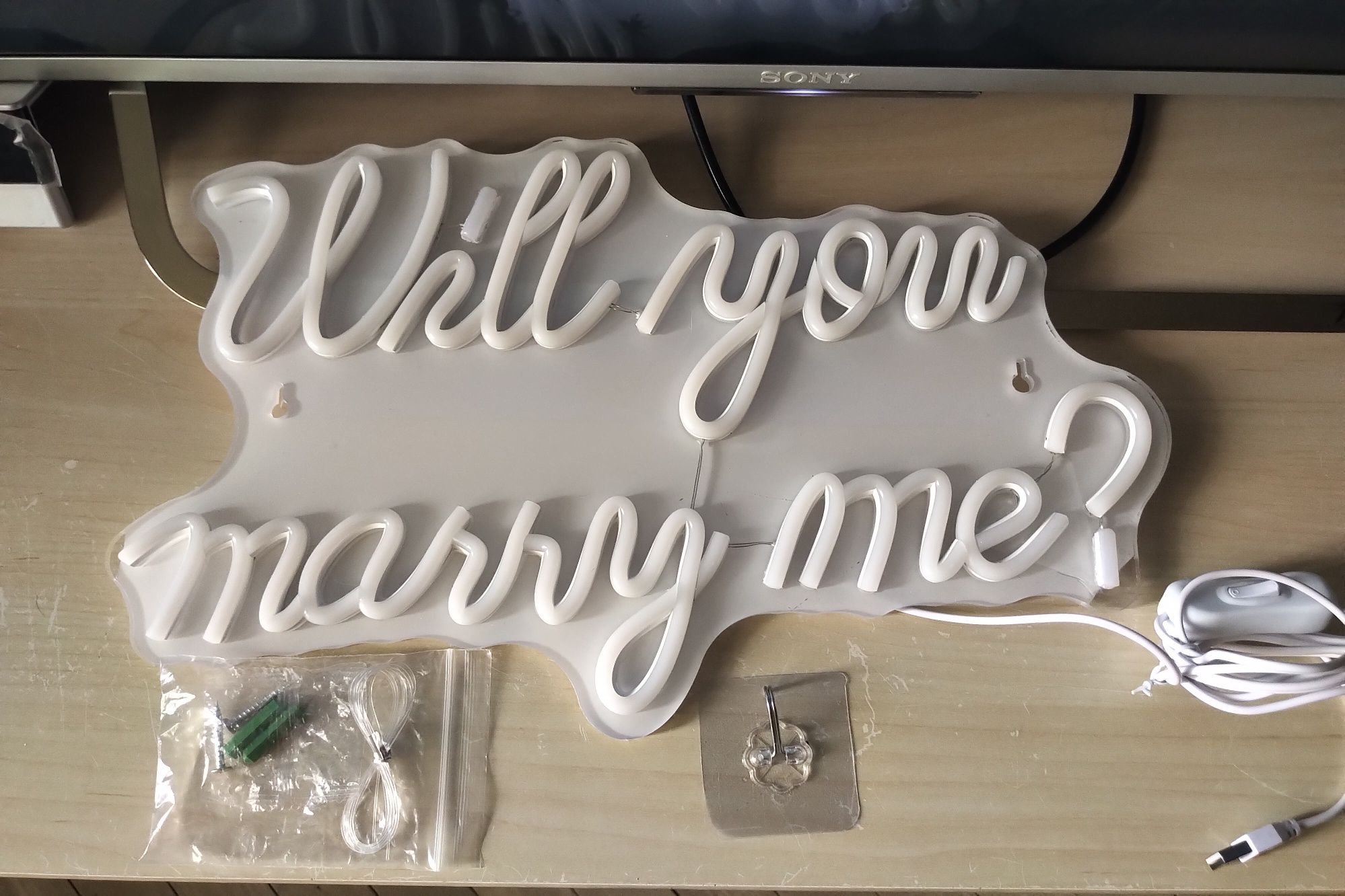 Neon Led, oświadczyny "Will you marry me? Wyjdziesz za mnie?