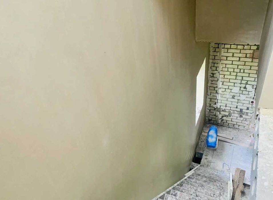 Машинна штукатурка стін та машинна стяжка підлоги, пола