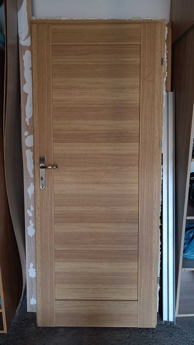Drzwi wewnętrzne, pełne, MDF, 90 cm z ościeżnicami