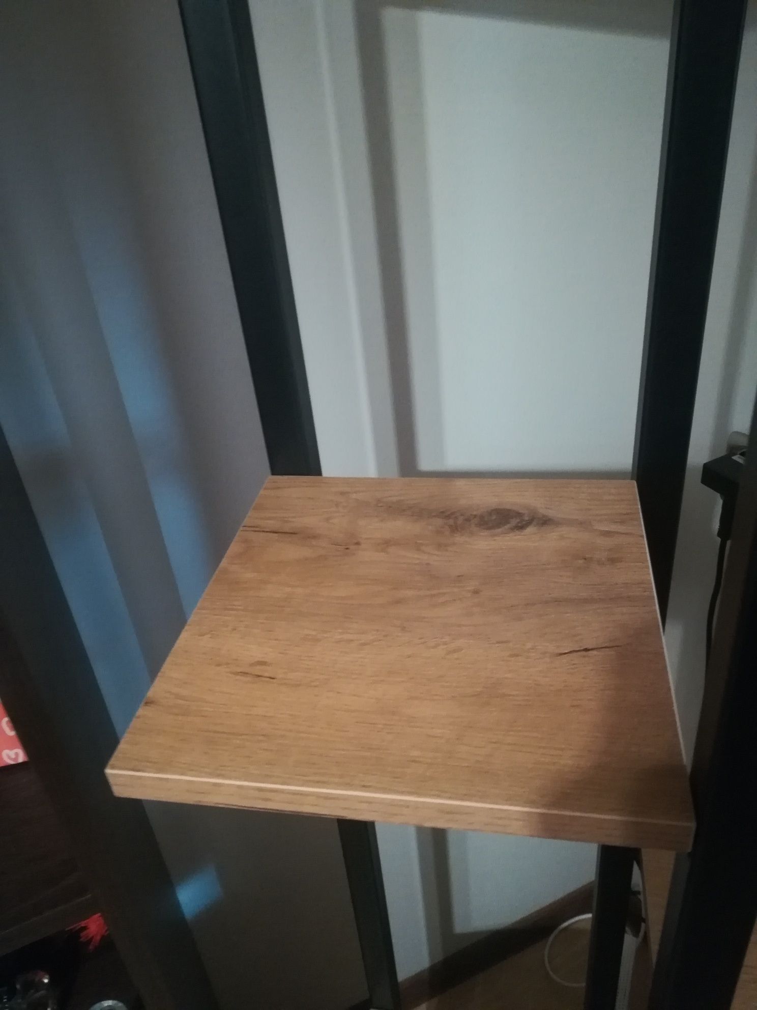Kwietnik, stojak na kwiaty
