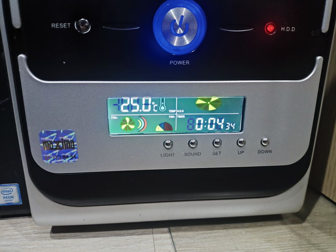 Komputer do gier AMD, 16GB RAM, dysk SSD, NVIDIA GeForce