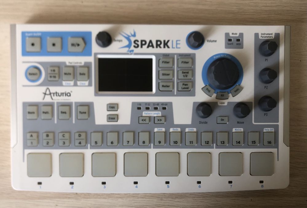 Arturia Spark Le Drum Machine