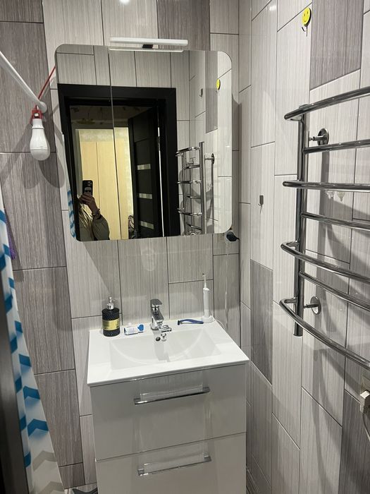 Продам 4 кімн. квартиру, ВЕЛМАРТ