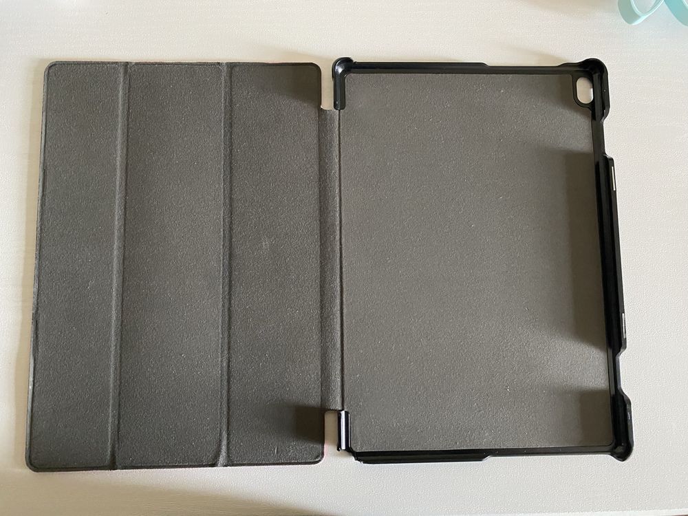 Планшет Lenovo tab M10