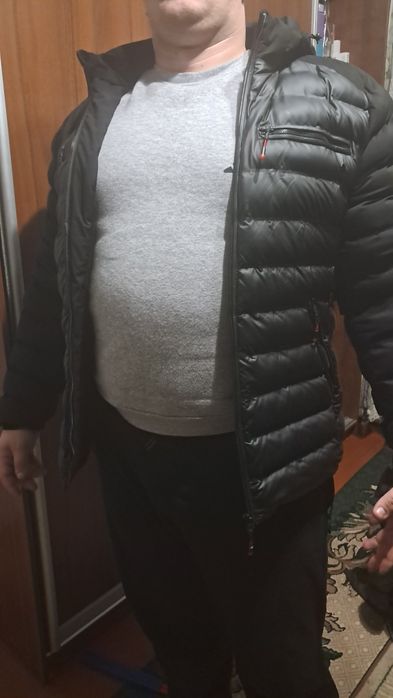 Зимова куртка чоловіча