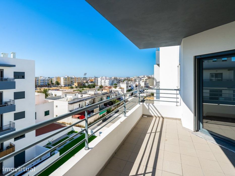 Apartamento T3 Novo em Olhão com Piscina