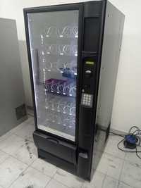 Máquina de Vending Necta Snakky "Black Edition"