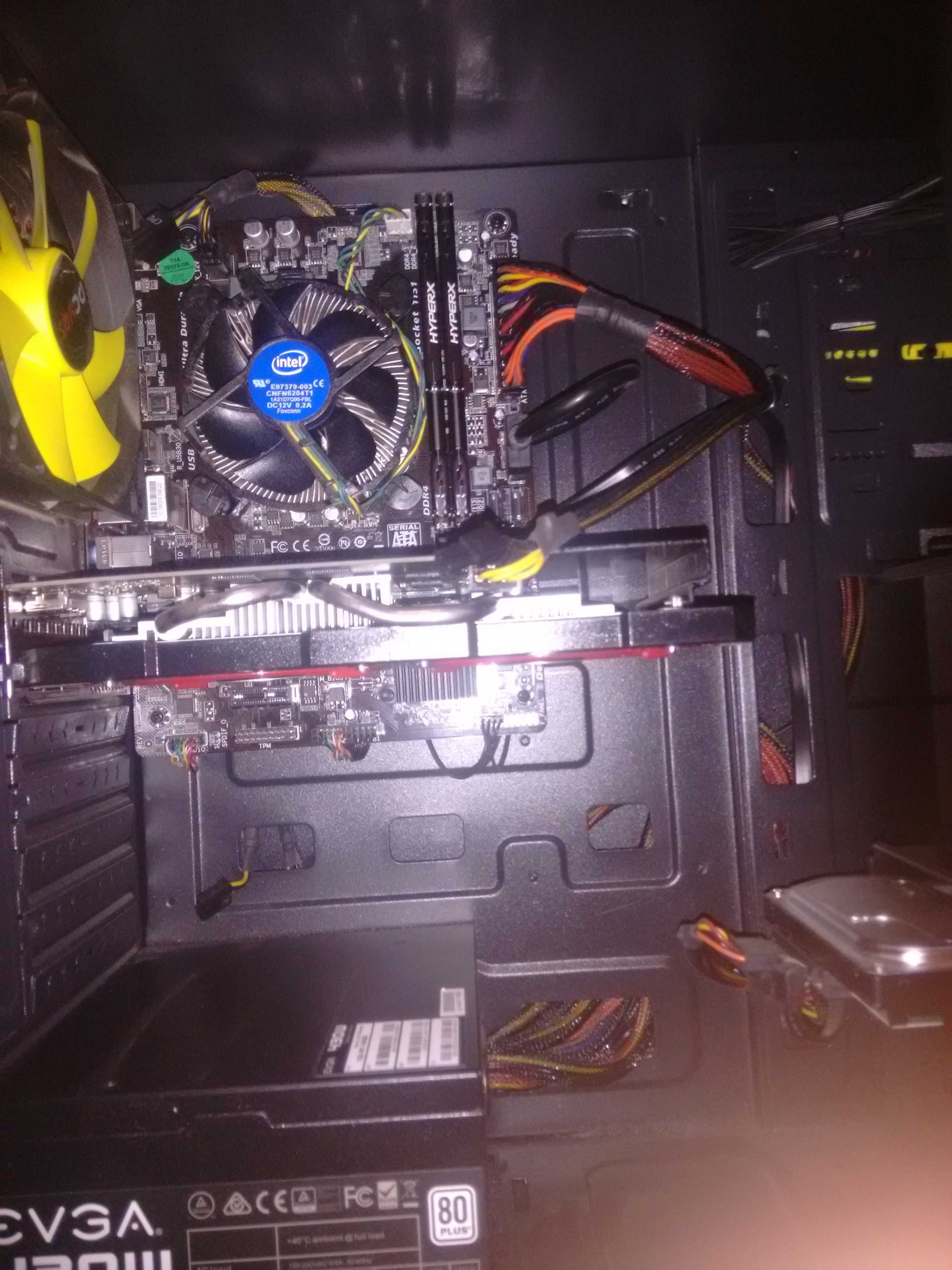 Computador completo+ monitor Samsung 27 + Teclado DAZZ RGB