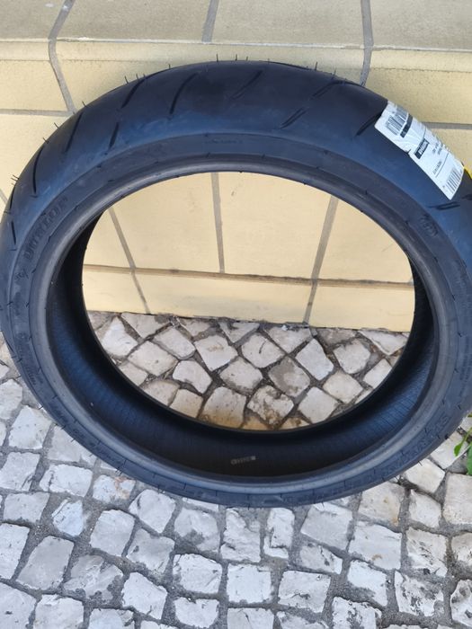 Pneu Dunlop dianteiro