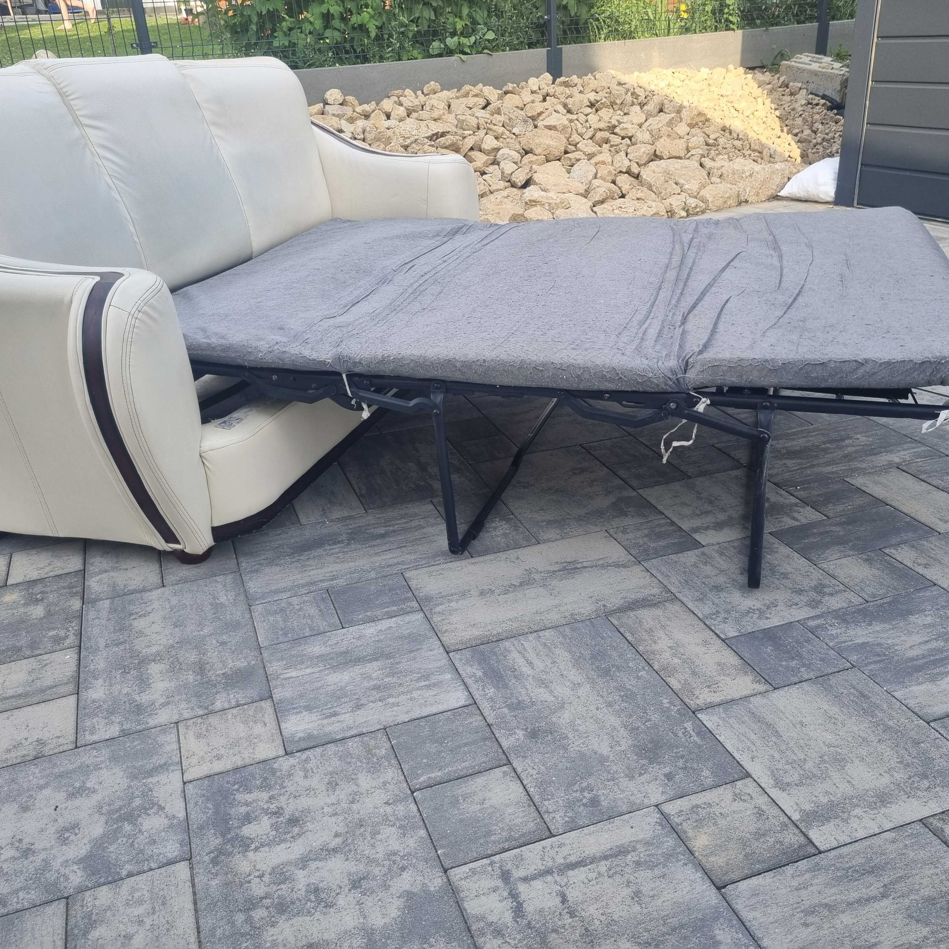 Sofa wypoczynkowa - rozkładana