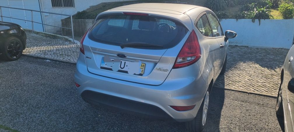 Ford Fiesta comercial