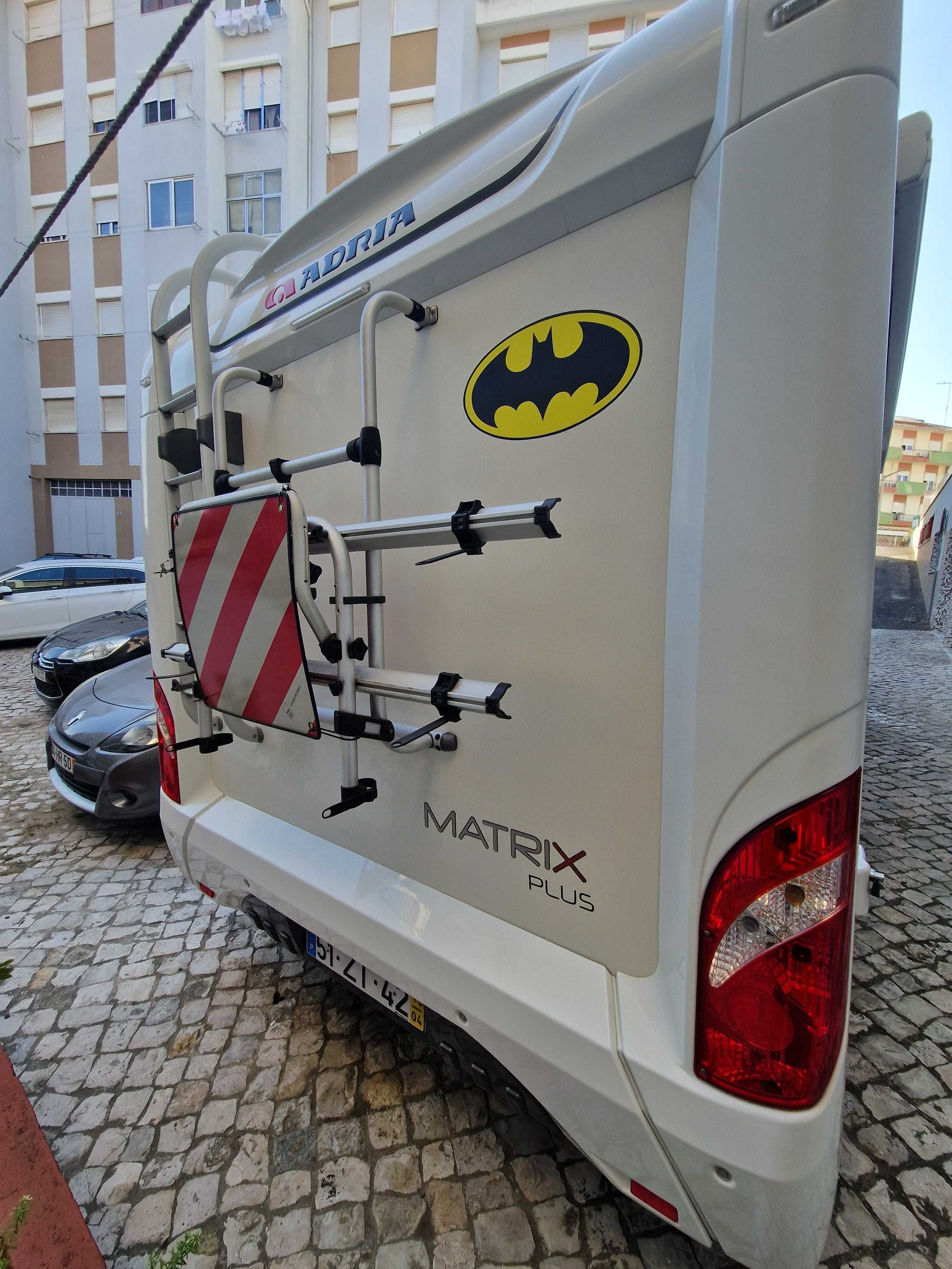 Autocaravana Adria matrix 670 sc + scooter eletrica 125