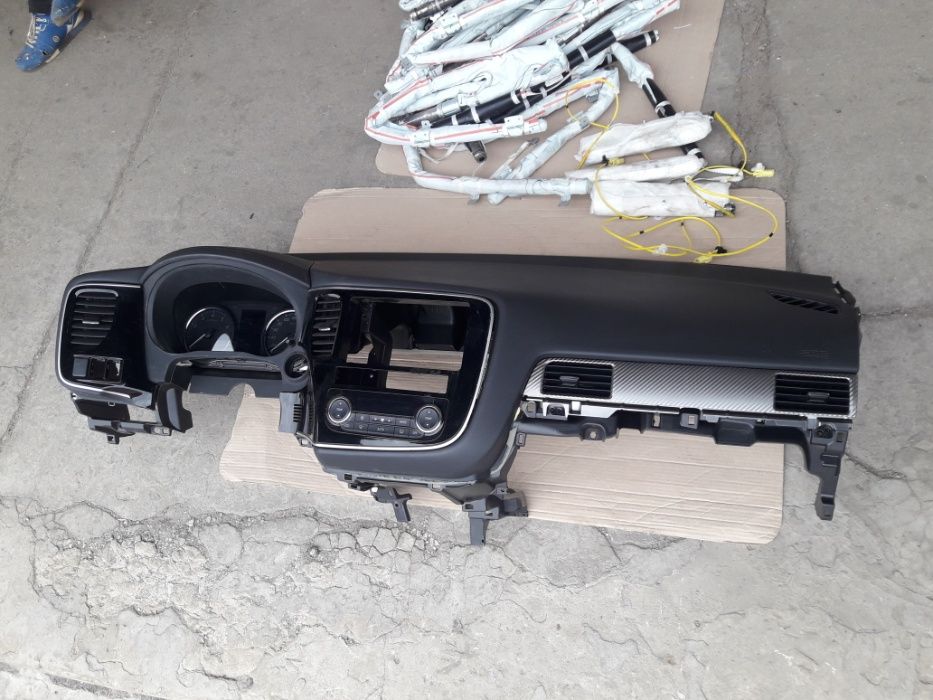 Air bag Шторки Торпеда Mitsubishi Outlander 3 III 2015-16-17-18-19-20