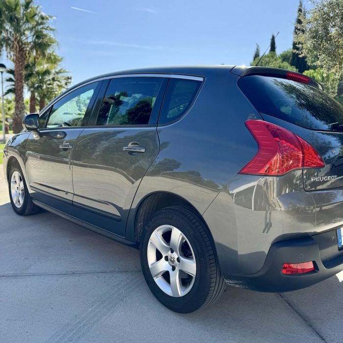 Peugeot 3008 1.6 HDi Caixa Auto DESDE 129€