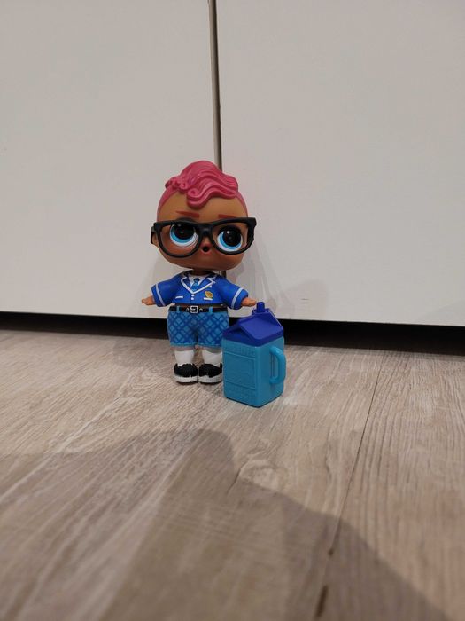 Lalka Lol Surprice chlopiec uczeń