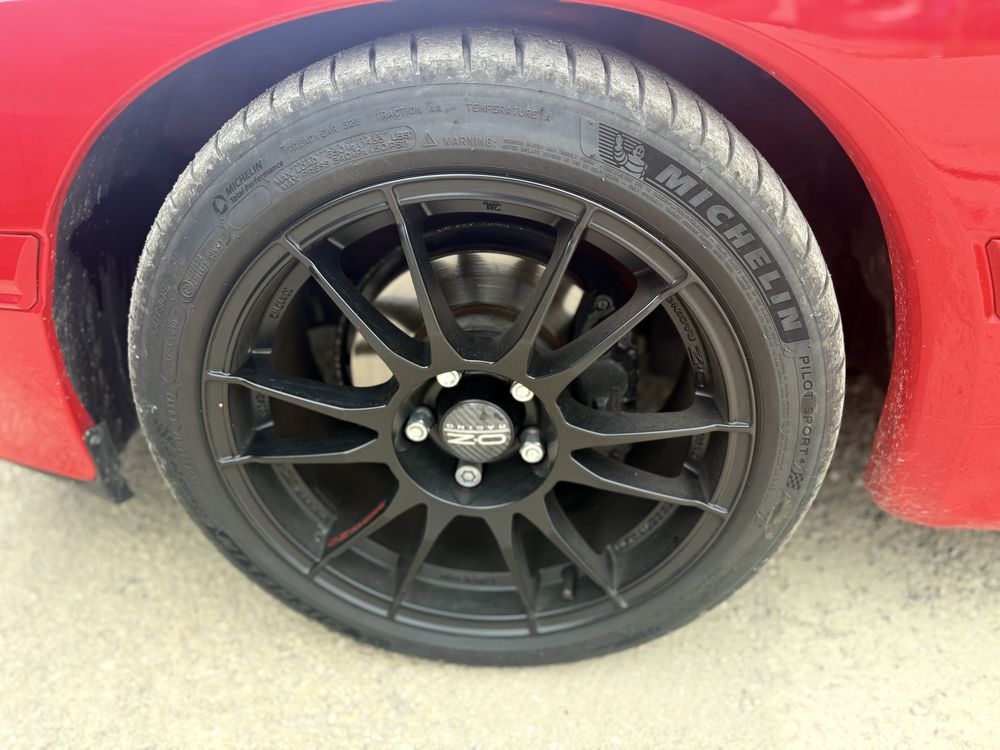 Jantes OZ ultraleggera R17 pneus